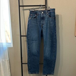 Levi’s 501 Original Cropped 28W 26L